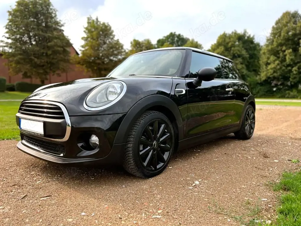 MINI One Mini One Blackyard