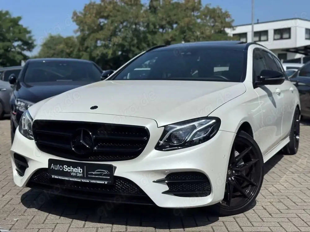 Mercedes-Benz E 220 d T*AMG-Line*Burmester*Kamera*GSD*20Zoll*
