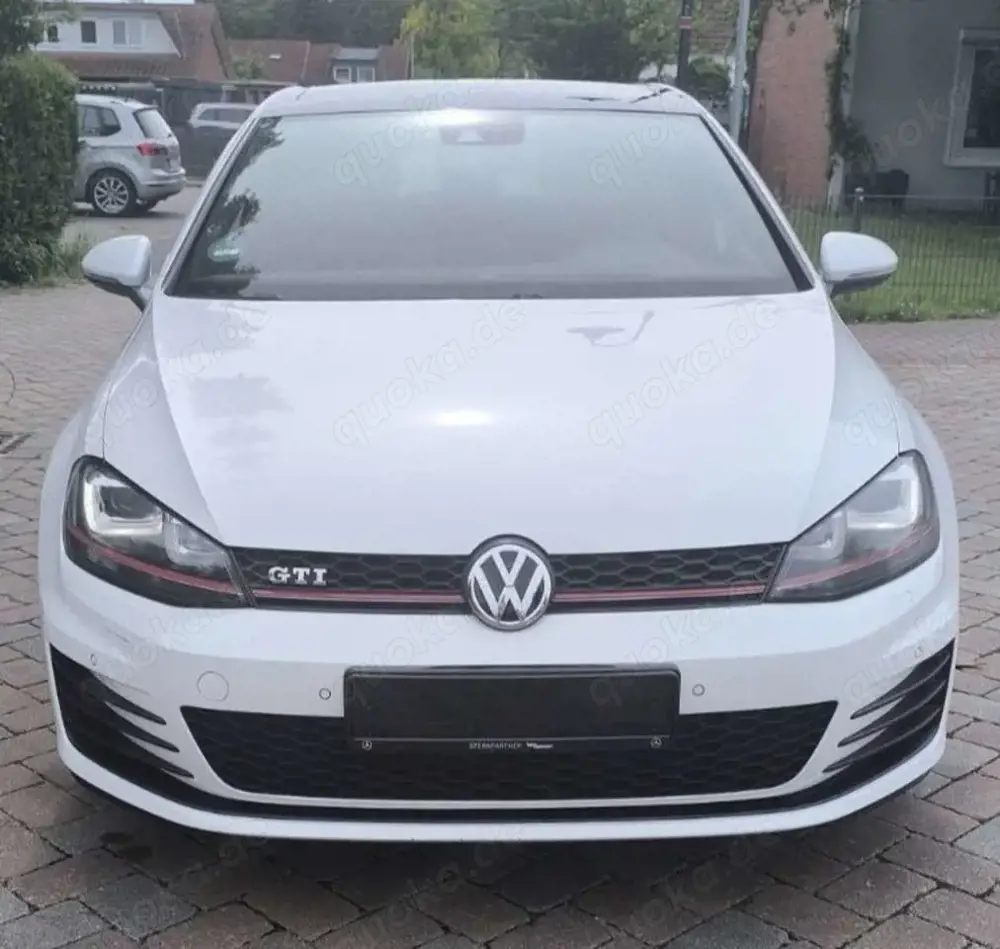 Volkswagen Golf GTI Performance BlueMotion Technology