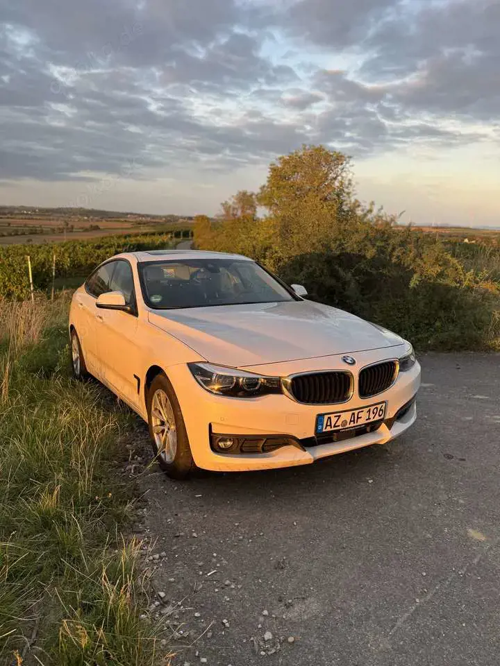BMW 320 320 d Advantage