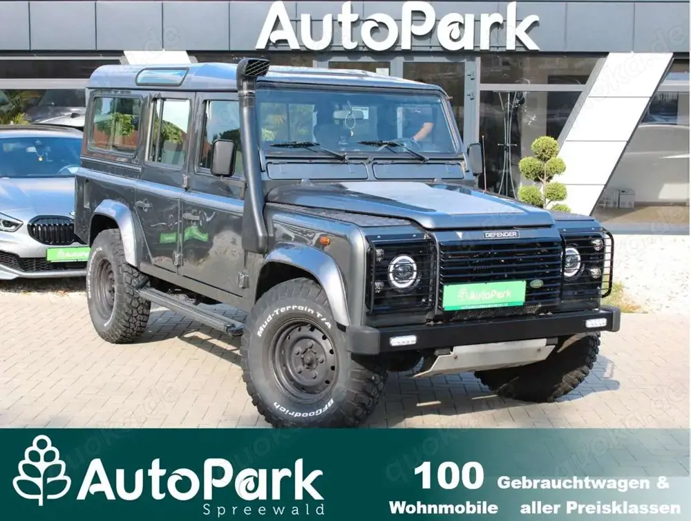 Land Rover Defender 110 TD5 Station Wagon E
