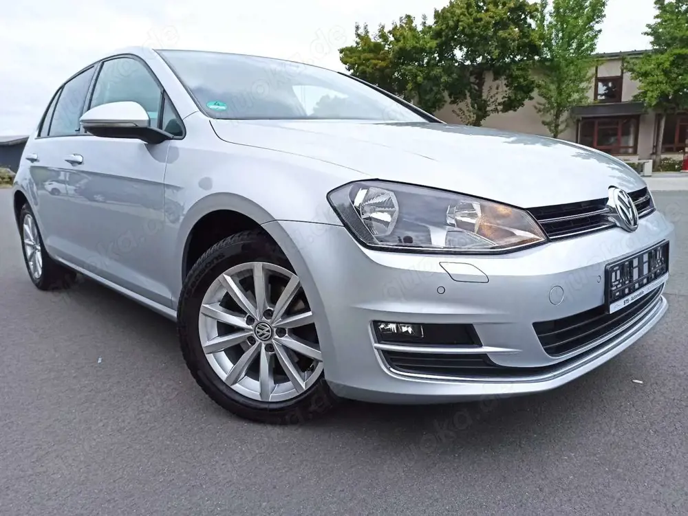 Volkswagen Golf 1,2TSI Allstar Sportsitze SHZG Tempo Multifunktion