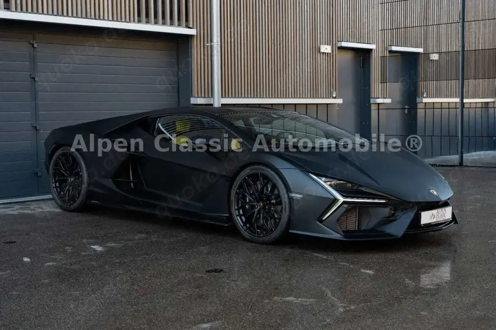 Lamborghini Revuelto 6.5 V12 On Stock Passenger, Style Pack