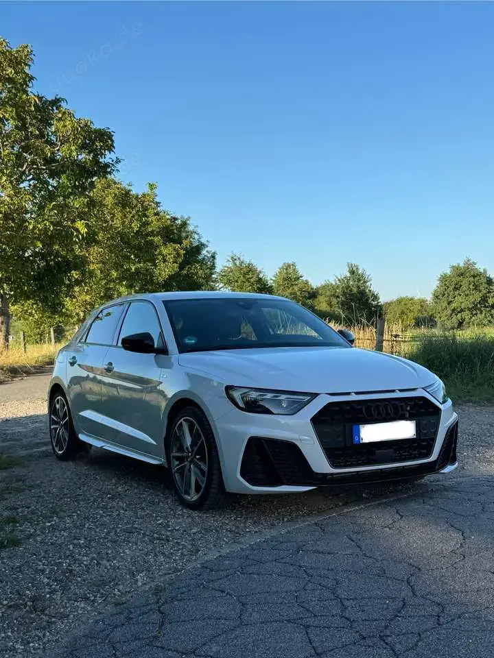 Audi A1 40 TFSI S line