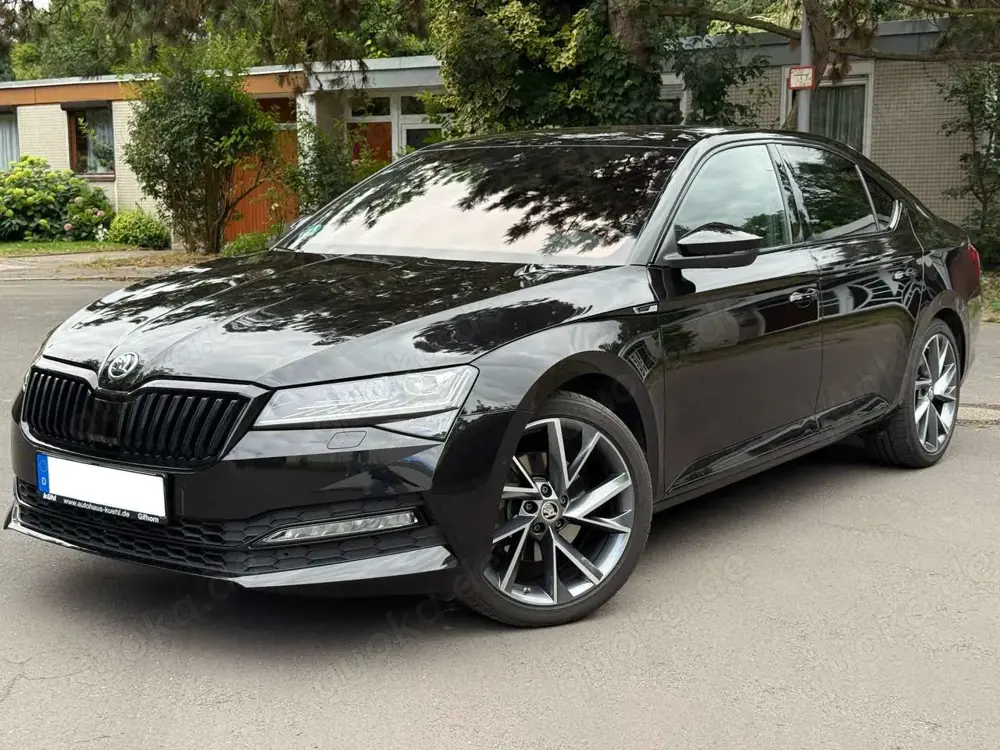 Skoda Superb Superb 2.0 TSI DSG Sportline
