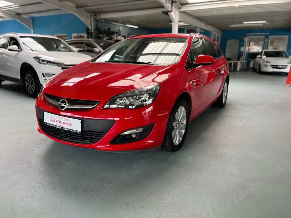 Opel Astra J Sports Tourer Active 1HD Automatik AHK
