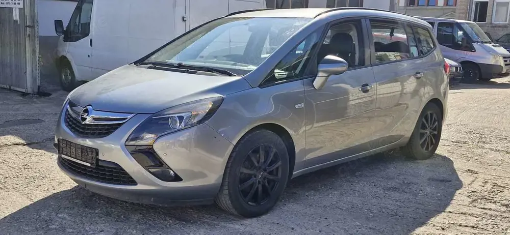 Opel Zafira Tourer GARANTIE , 2 Jahre TÜV, Inspektion Neu