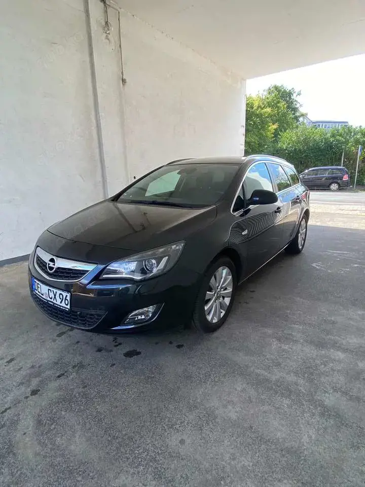 Opel Astra 2.0 CDTI DPF Sports Tourer Sport