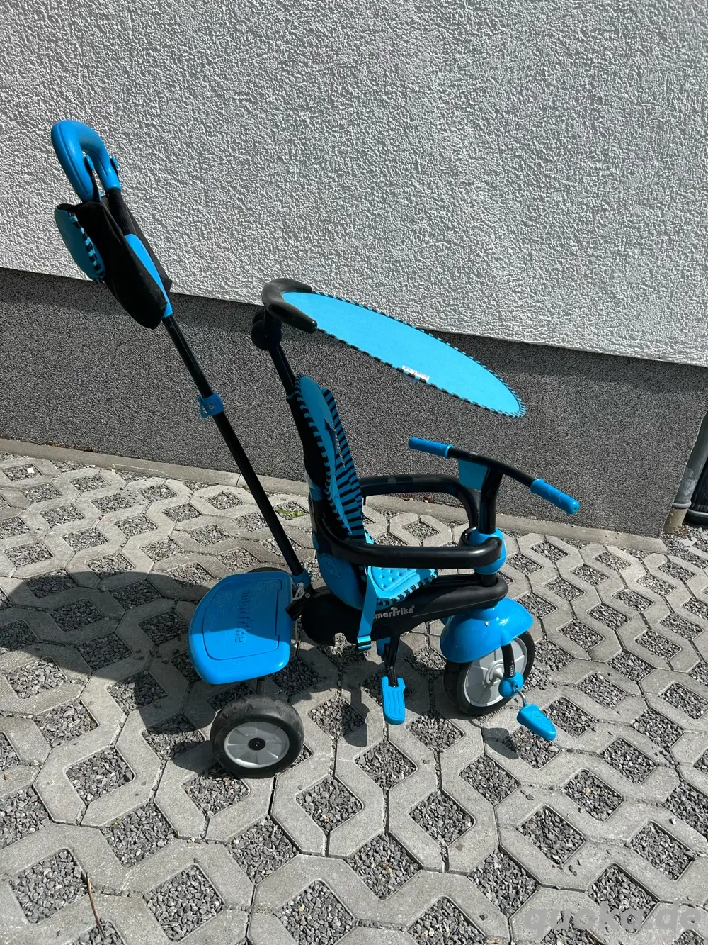 Mitwachsendes Dreirad "smarTrike" Mitwachsendes Dreirad "smarTrike"