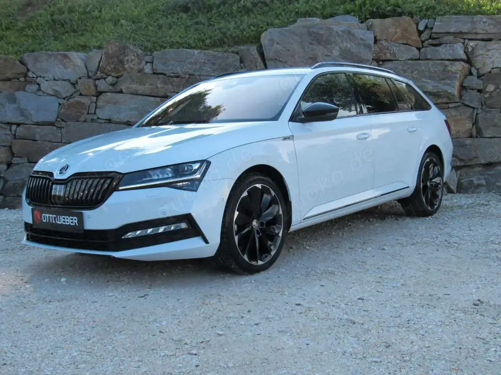 Skoda Superb 2.0 TDI 4x4 SPORTLINE COMBI 360° STANDHEI