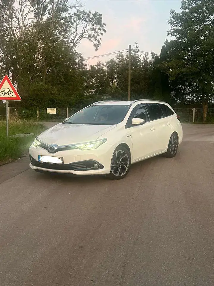 Toyota Auris Auris 1.8 VVT-i Hybrid Design Edition Bi-LED
