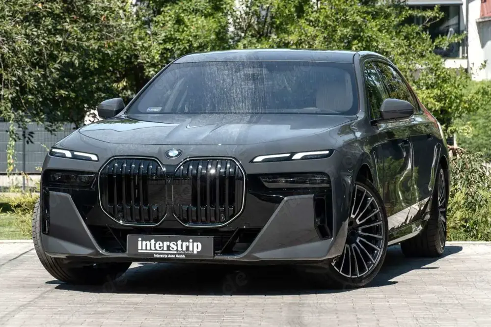 BMW 740 d M SPORT.LUFTFE.SKY.MASSAGE.INDIVIDUAL.5/100