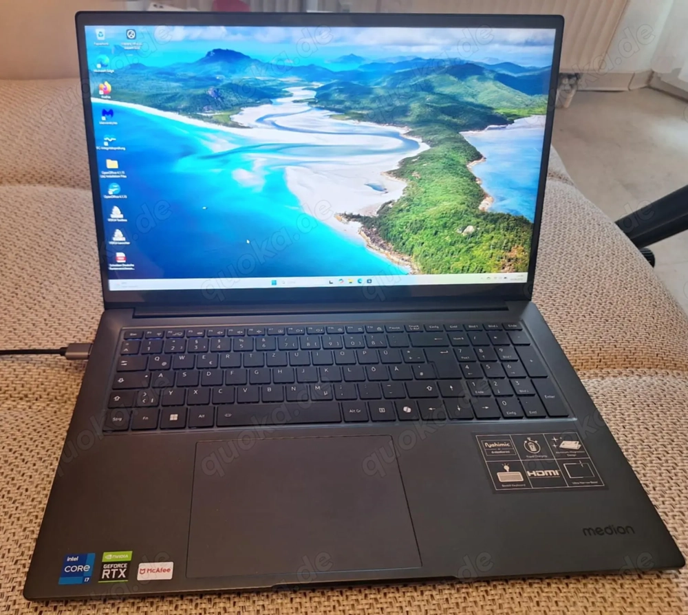 Medion P17621 - 17 Zoll i7-13620H - 6 Monate alt   mit Garantie