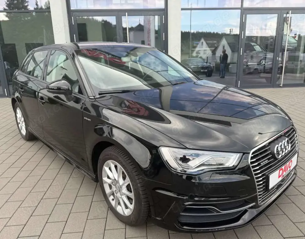 Audi A3 Sportback e-tron attraction S-tronic