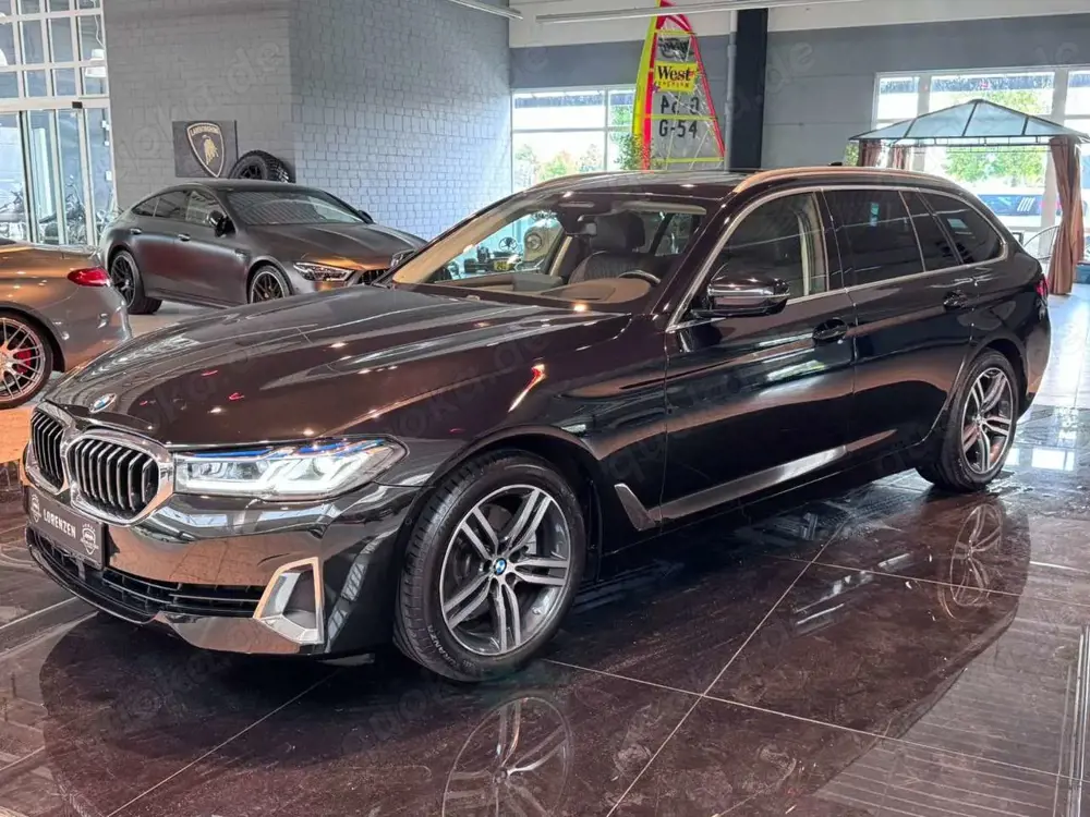 BMW 520 d Touring LuxuryLine Pano LED HUD Massage AHK