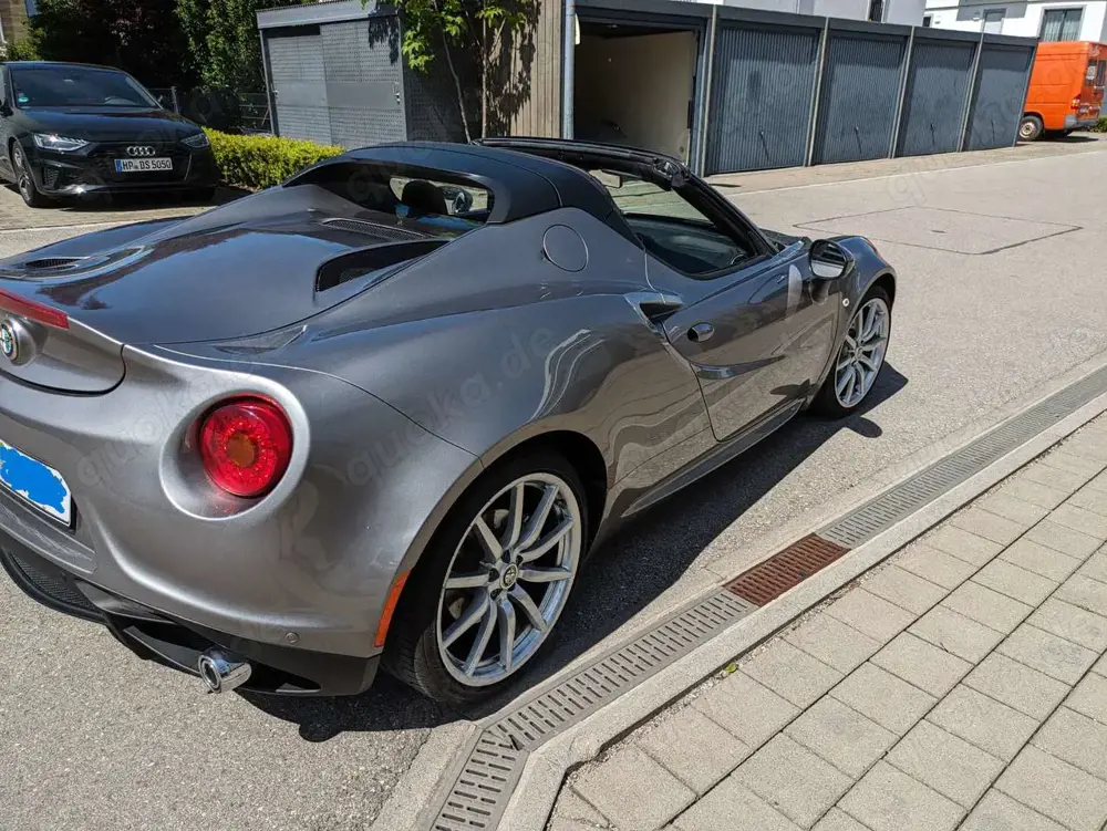 Alfa Romeo 4C 4C 1.8 TBi  Spider