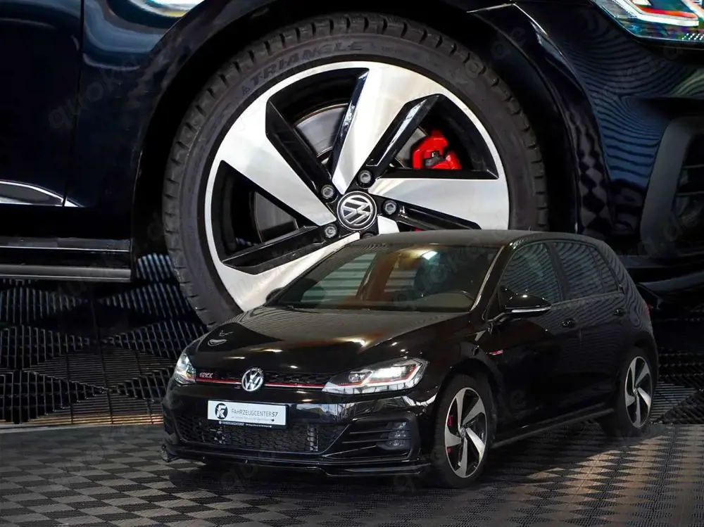 Volkswagen Golf VII GTI  PERFORMANCE/LED/SHZ/RÜCKFAHRKAMERA