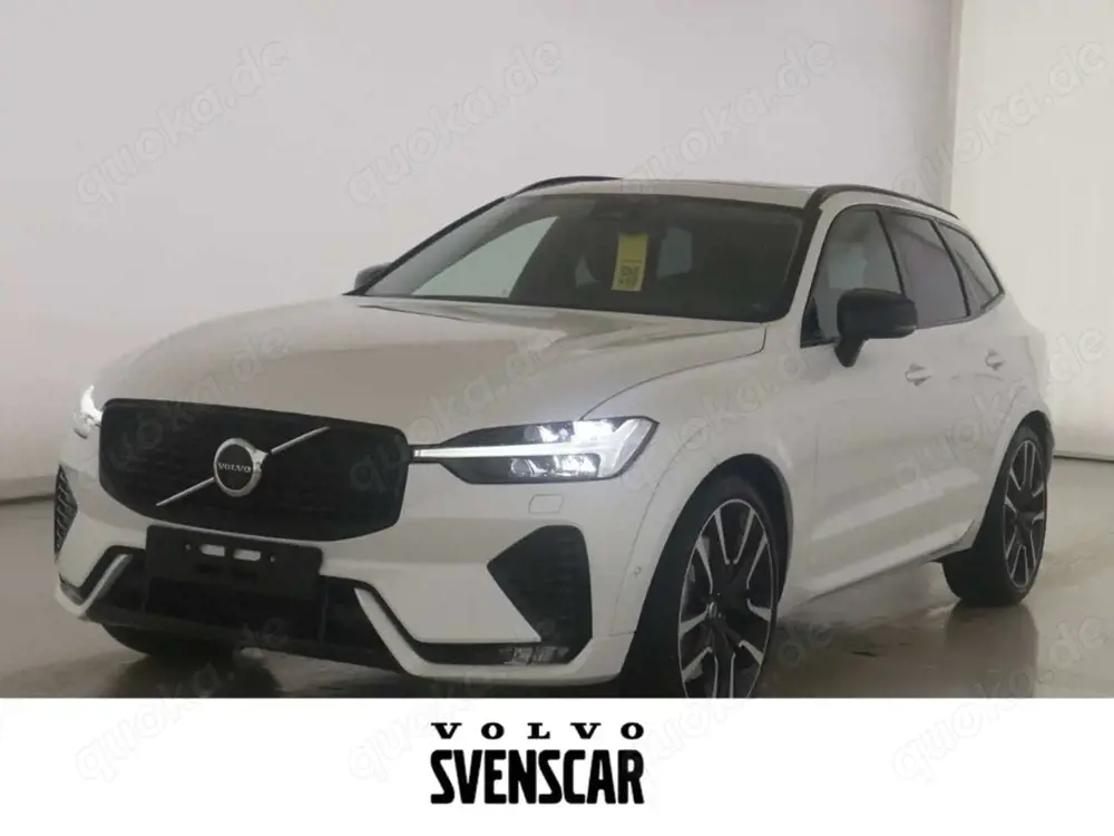 Volvo XC60 Ultra Dark AWD B5 Benzin EU6d HUD AD AHK Digitales