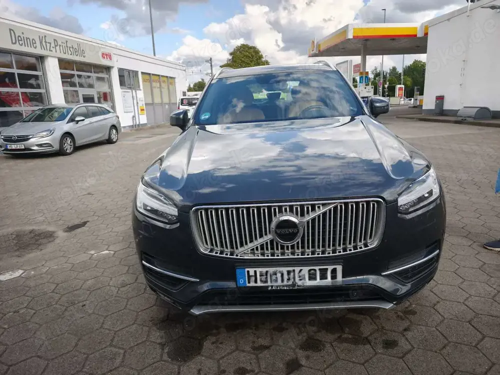 Volvo XC90 D5 AWD Geartronic Momentum