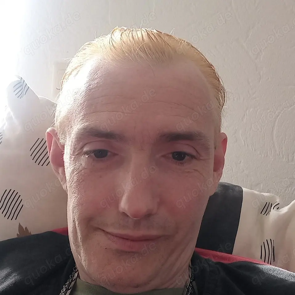 Aäffe mit Frauen im Ruhrgebiet  