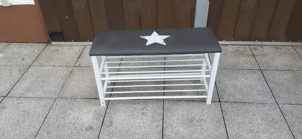 Schuhbank zu verkaufen. Schuhbank zu verkaufen.