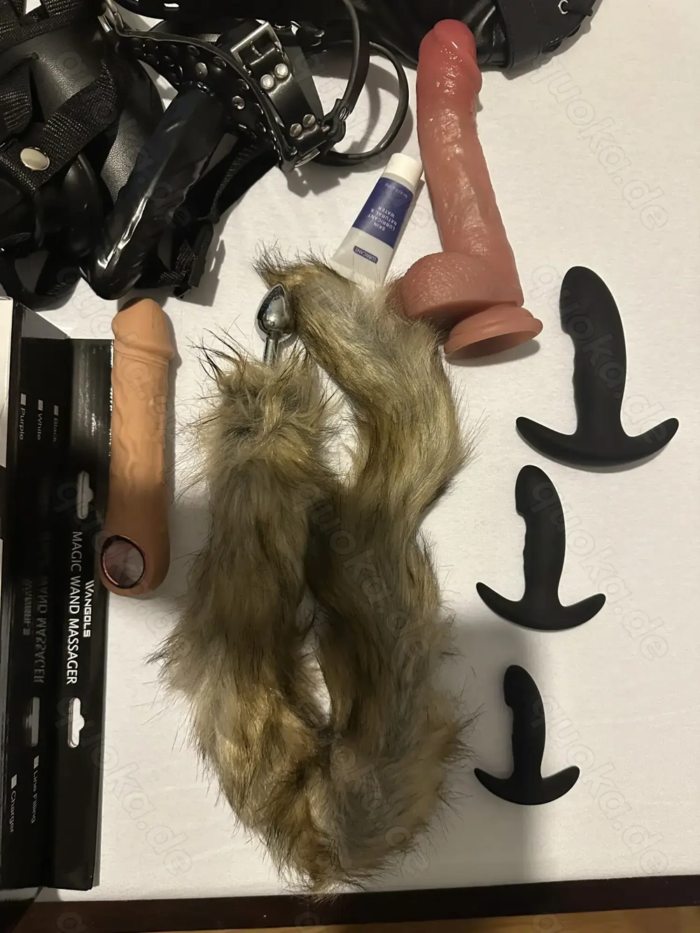 Fingern, Dildos, Vibratoren. Suche SIE ab 21 J