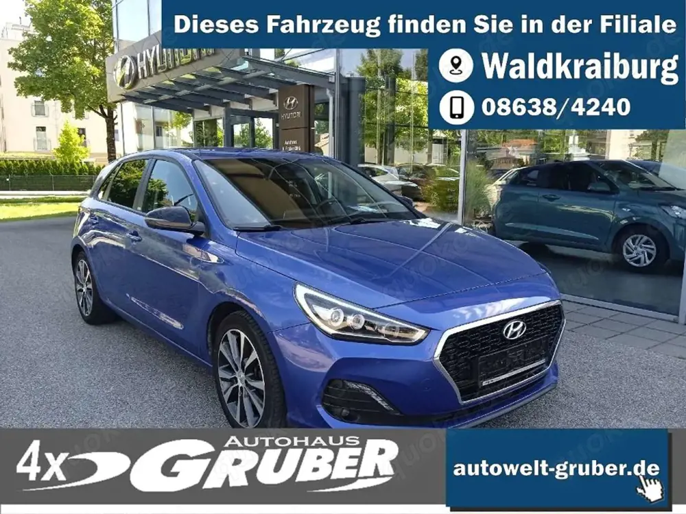 Hyundai i30 YES! Plus Navigation+LED+8-fach