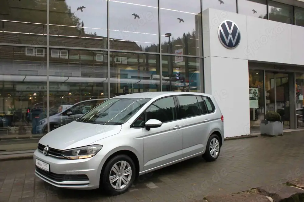 Volkswagen Touran Trendline 1.2 TSI 7 Sitzer,AHk, Navi