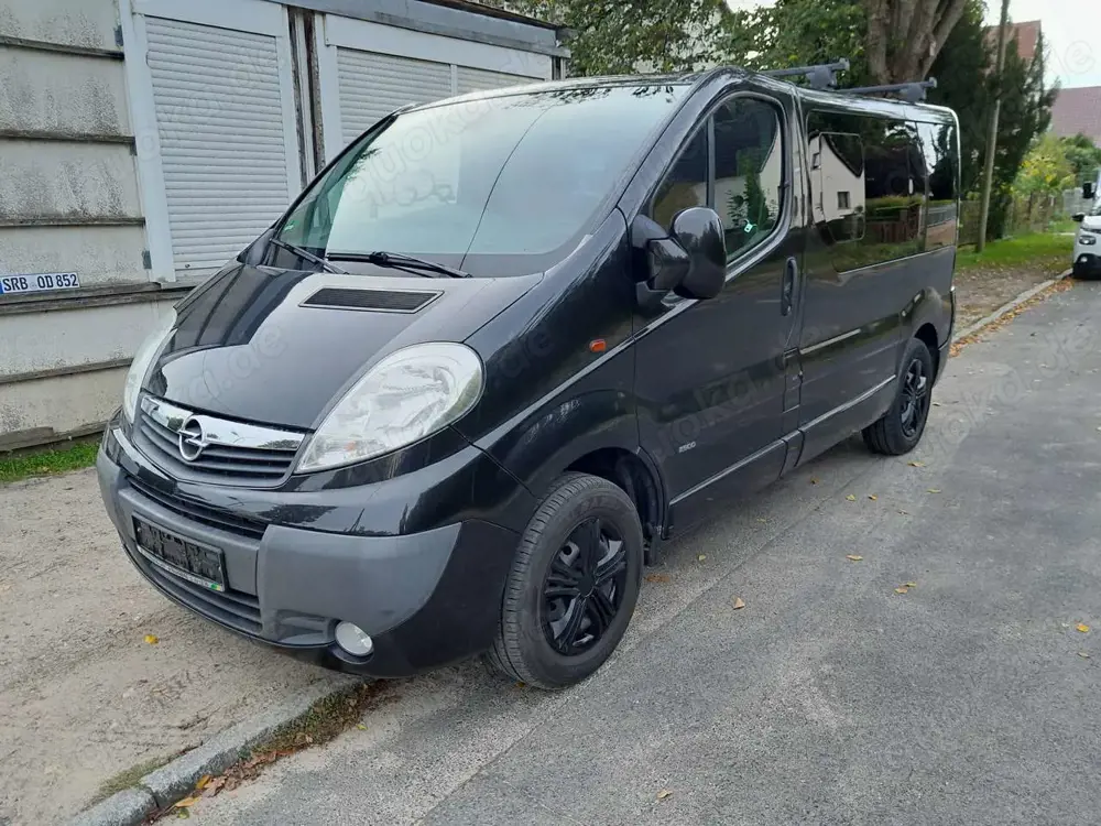 Opel Vivaro Kombi L1H1 2,9t 8-9 Sitzer oder Camper