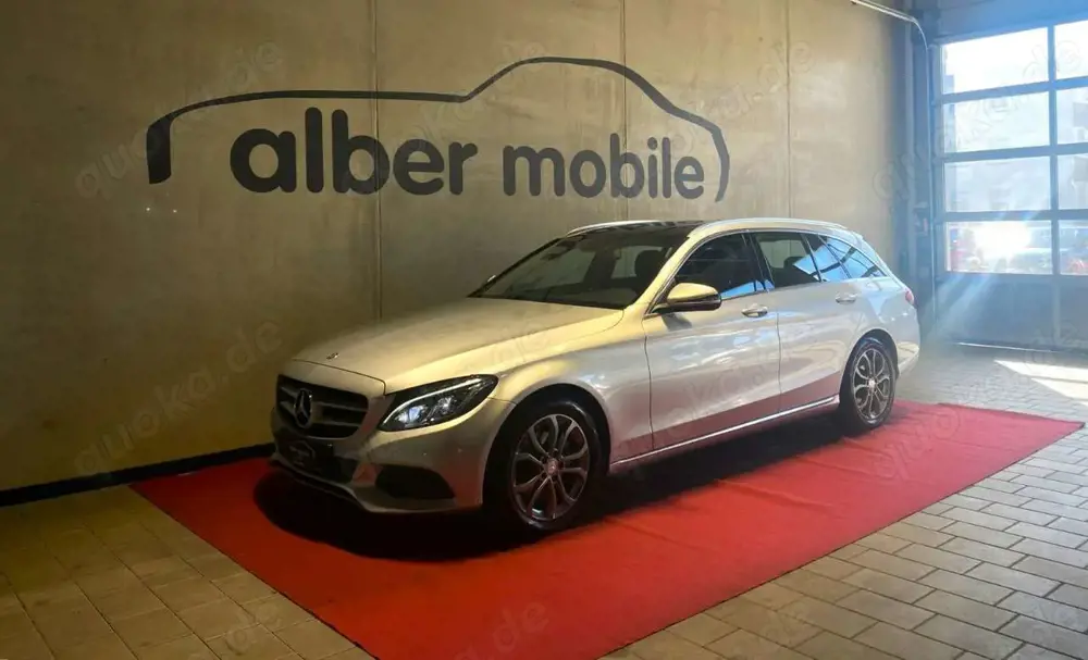 Mercedes-Benz C 180 T*AHK,Pano,Totw.,me connect,Multibeam LED*