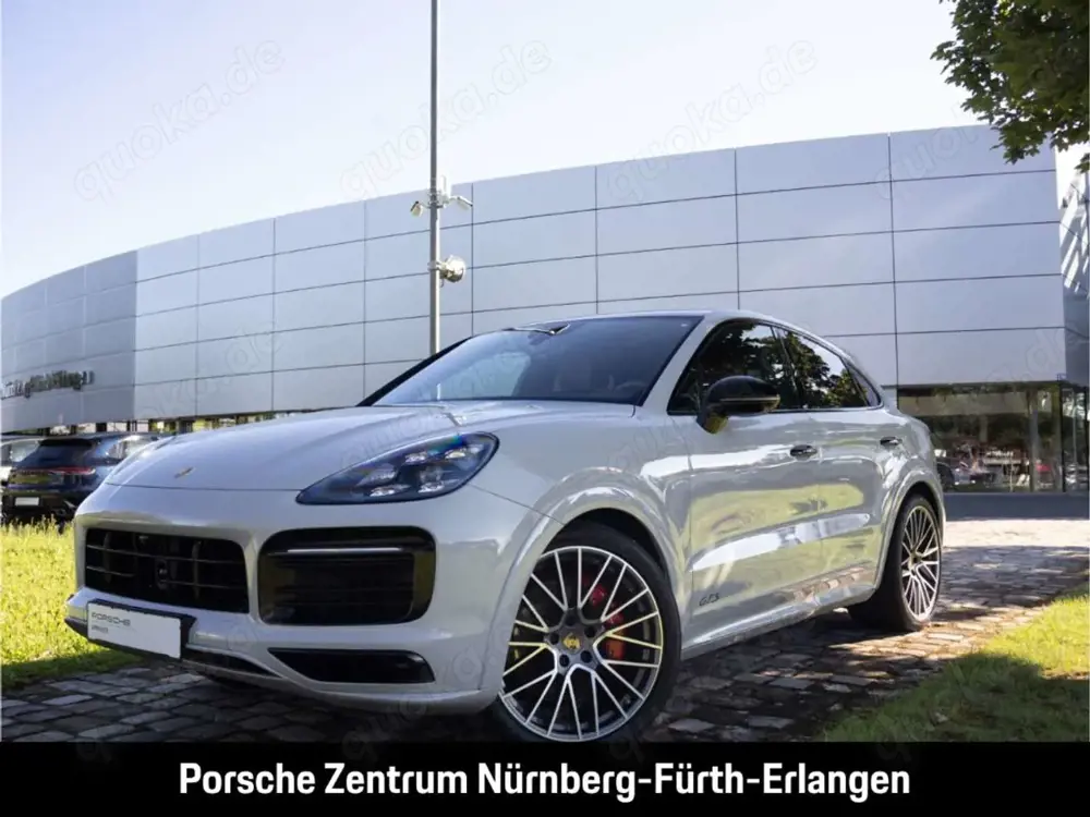 Porsche Cayenne GTS Coupe Luftfeder AHK Standheizung HeadUp