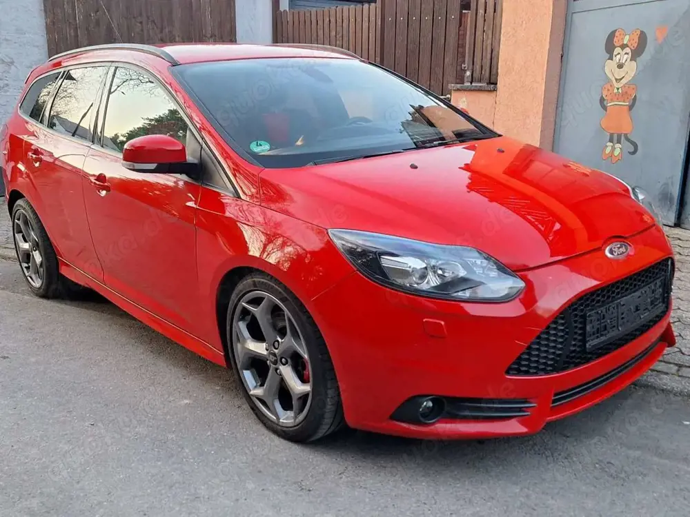 Ford Focus Focus Turnier 2.0 EcoBoost ST