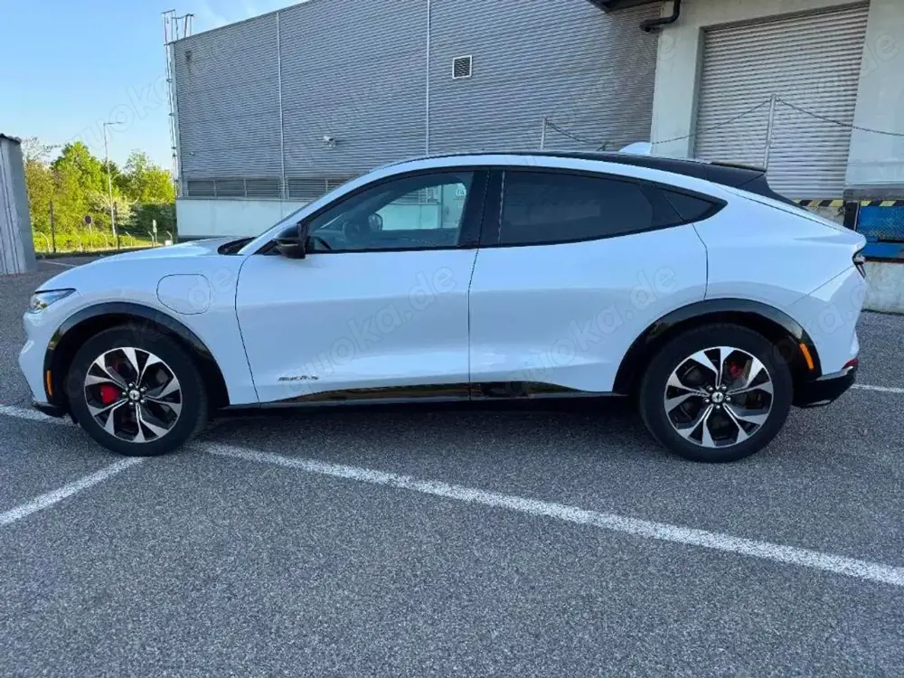 Ford Mustang Mach-E Mustang Mach-E 75.7kWh AWD