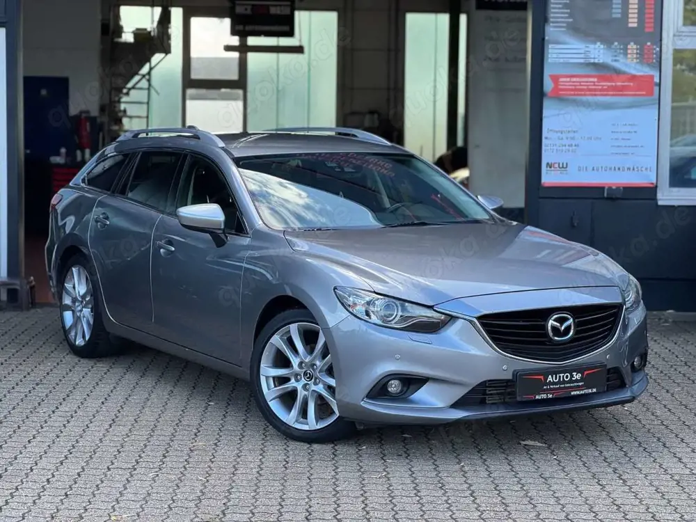 Mazda 6 Kombi Sports-Line Leder Navi LED Autom....
