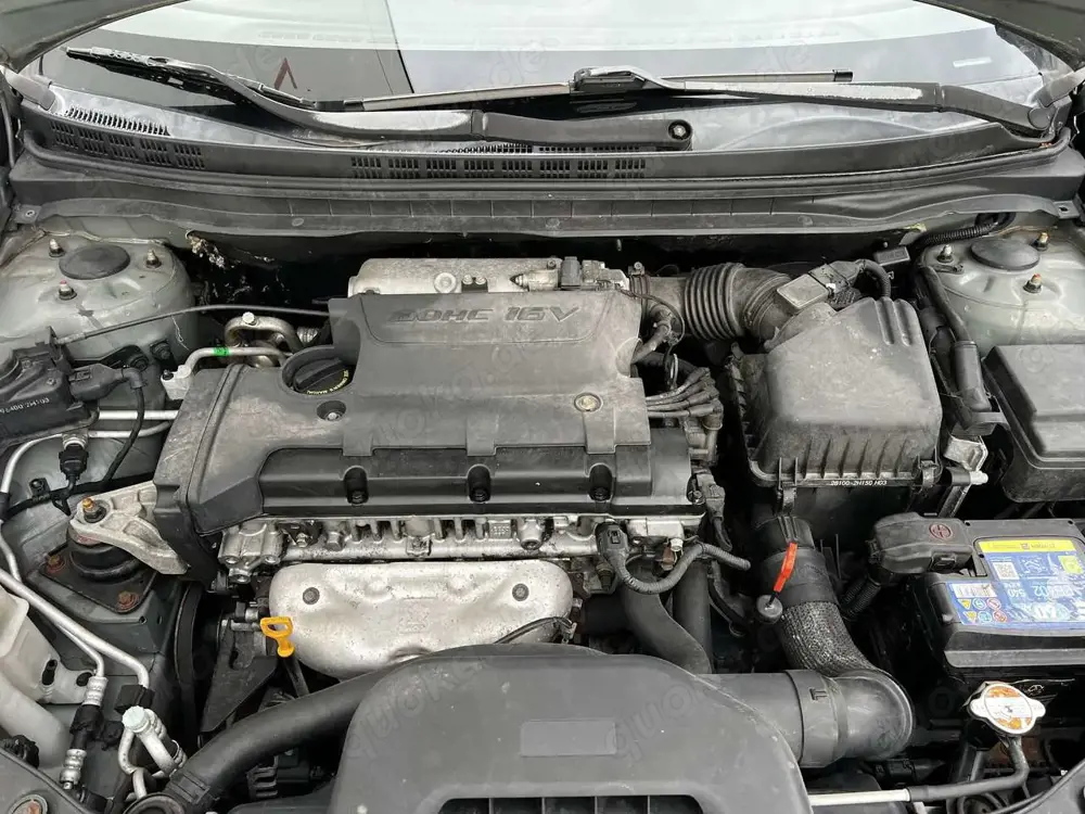 Hyundai ELANTRA 2.0i Automatik GLS