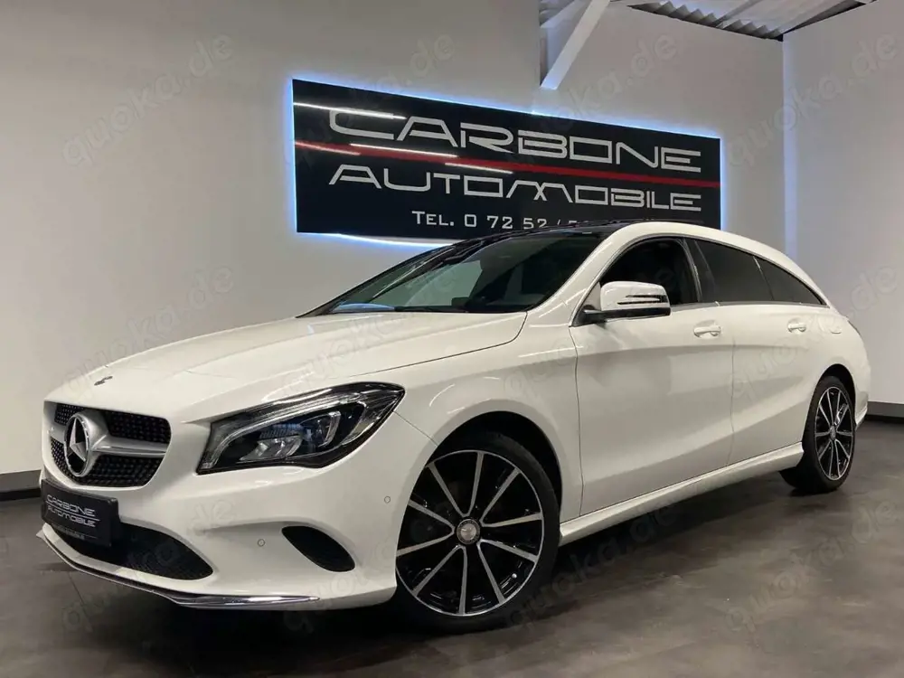 Mercedes-Benz CLA 220 **Panorama+LED**