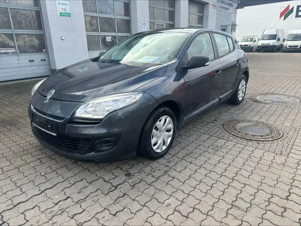 Renault Megane III Lim. 5-trg. Je t'aime