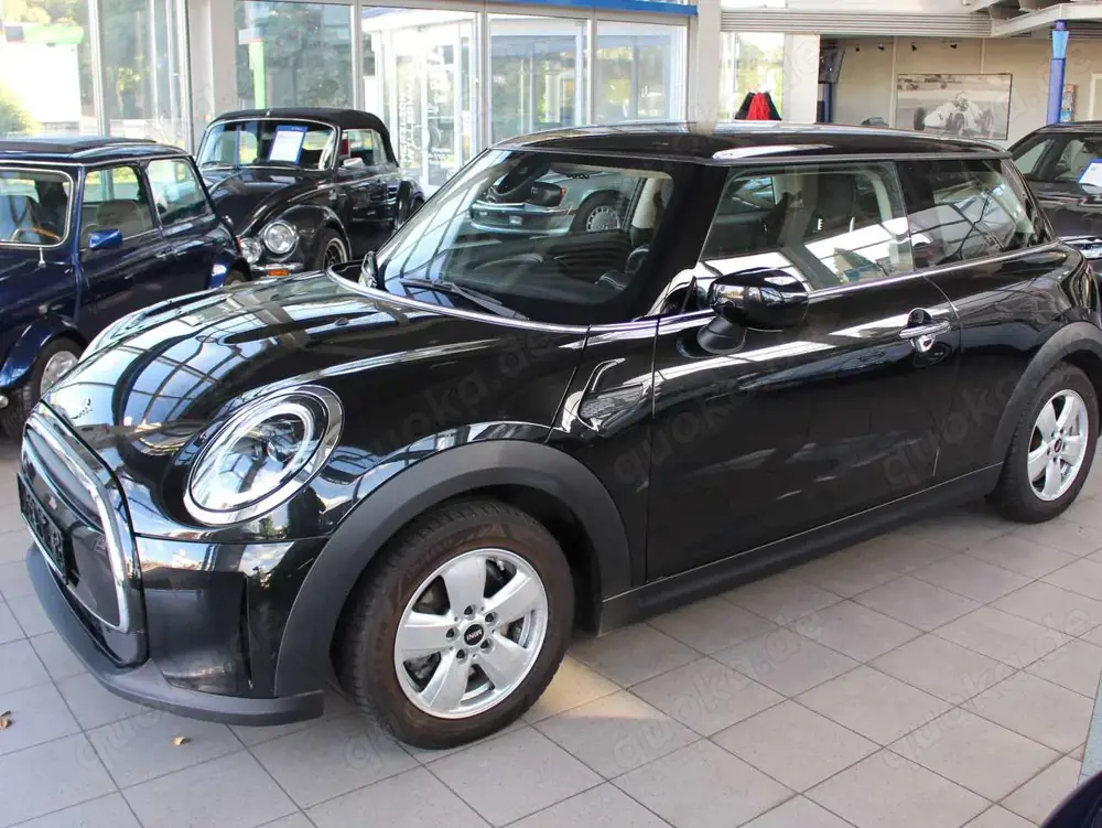 MINI Cooper Cooper Essential Trim