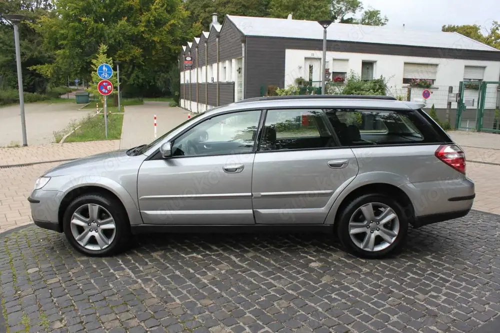 Subaru Legacy 2.5i Outback Active/LPG-Gas/Allrad.