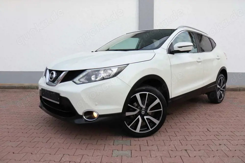 Nissan Qashqai 1.6DIG-T TEKNA*LEDER*VOLL-LED*360-KAMERA*NAVI*DAB+