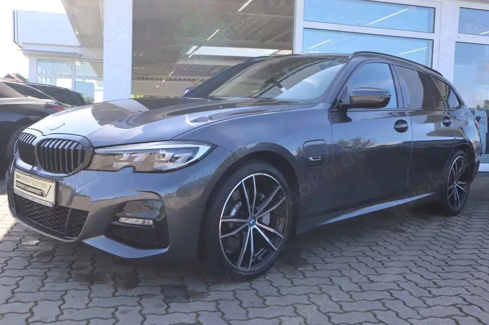 BMW 330 e Touring M Sport DAB WLAN Tempomat Shz