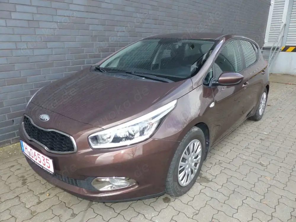 Kia Ceed / cee'd 1.4 CVVT Attract Klima/Bluetooth