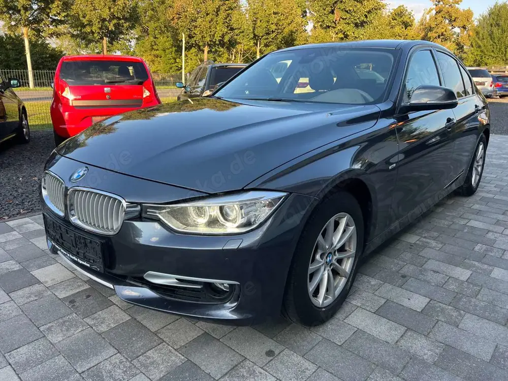 BMW 320 320 i Automatik Xenon Navi Teilleder Tüv neu