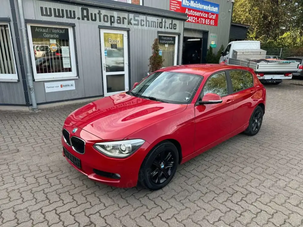 BMW 116 d 5-trg. AUTOM°NAVI°SITZH°XENON°TEMPOM°MFLR!