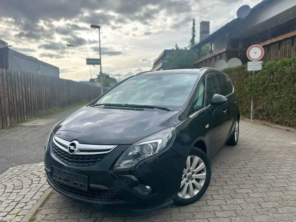 Opel Zafira Tourer Innovation*Automatik*Klimaauto*AHK*Xenon*