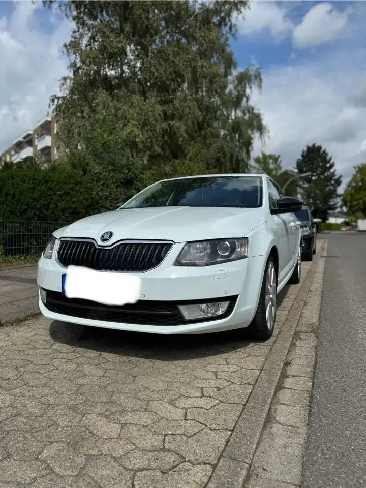 Skoda Octavia Combi 2.0 TDI DSG Edition