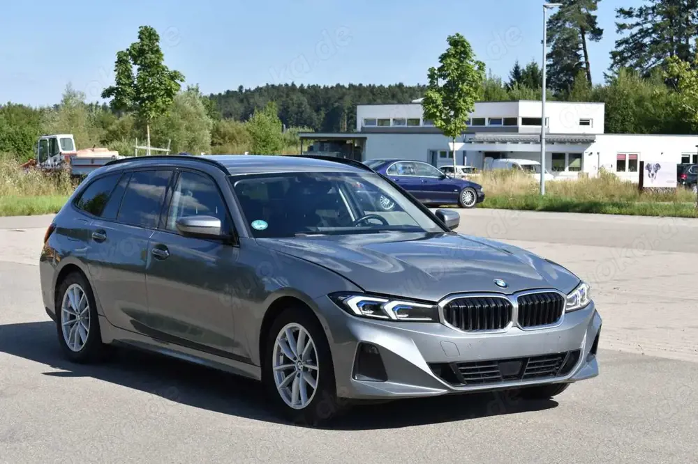 BMW 318 d*WIDESCEEN*AHK*LED*AHK*HUD*ACC*Kamera
