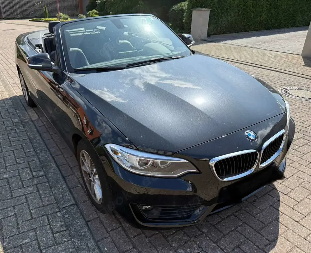 BMW 220 220i Cabrio Advantage
