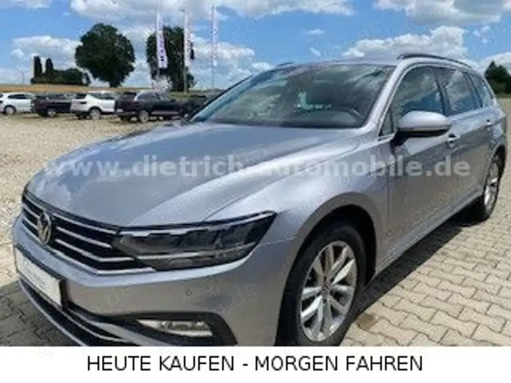 Volkswagen Passat Variant 1,5 TSi Business DSG AHK PDC SHZ ACC