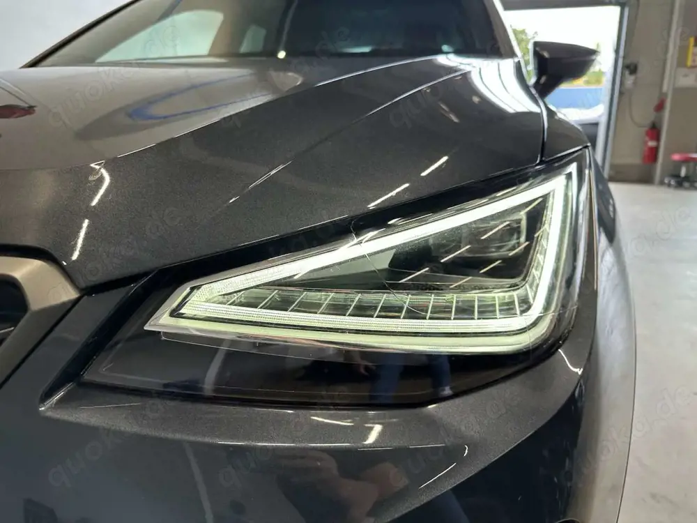 SEAT Arona 1,5TSI DSG FR 18´´AHK Alcant. Full LED NAV